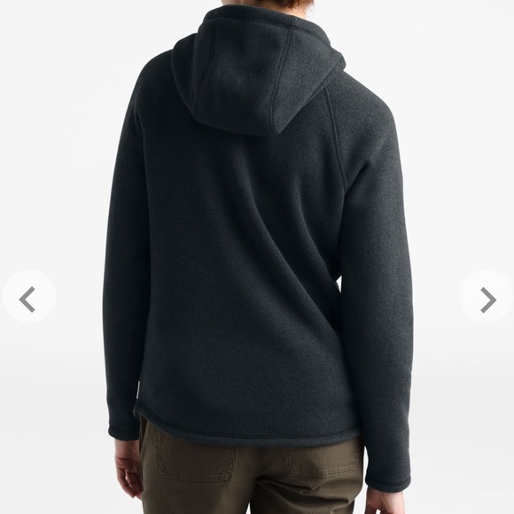 Crescent hooded pullover - Picture 3 of 3